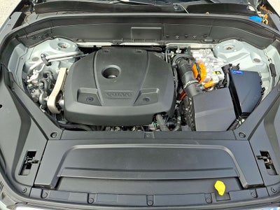 2025 Volvo XC90 Plug-In Hybrid T8 Core 7 Passenger