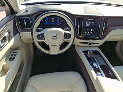 2022 Volvo XC60 B5 Momentum