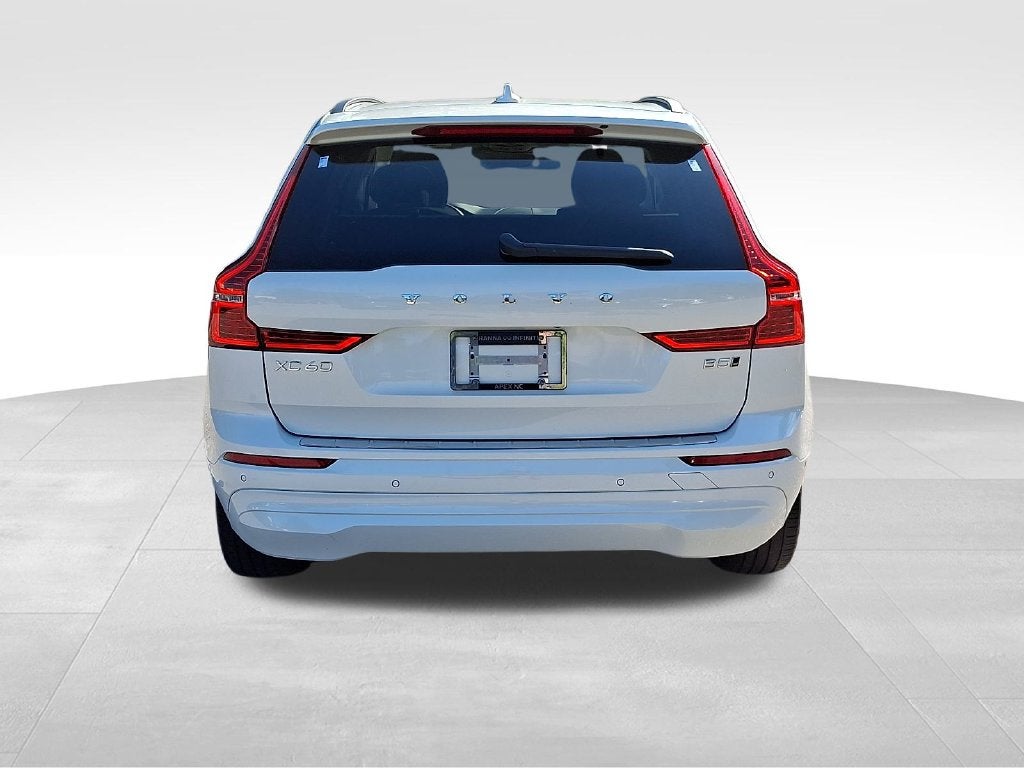 2022 Volvo XC60 B5 Momentum