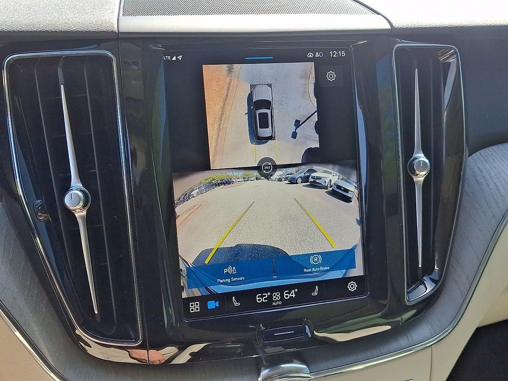 2024 Volvo XC60 B5 Plus Dark Theme