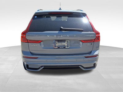 2024 Volvo XC60 B5 Plus Dark Theme