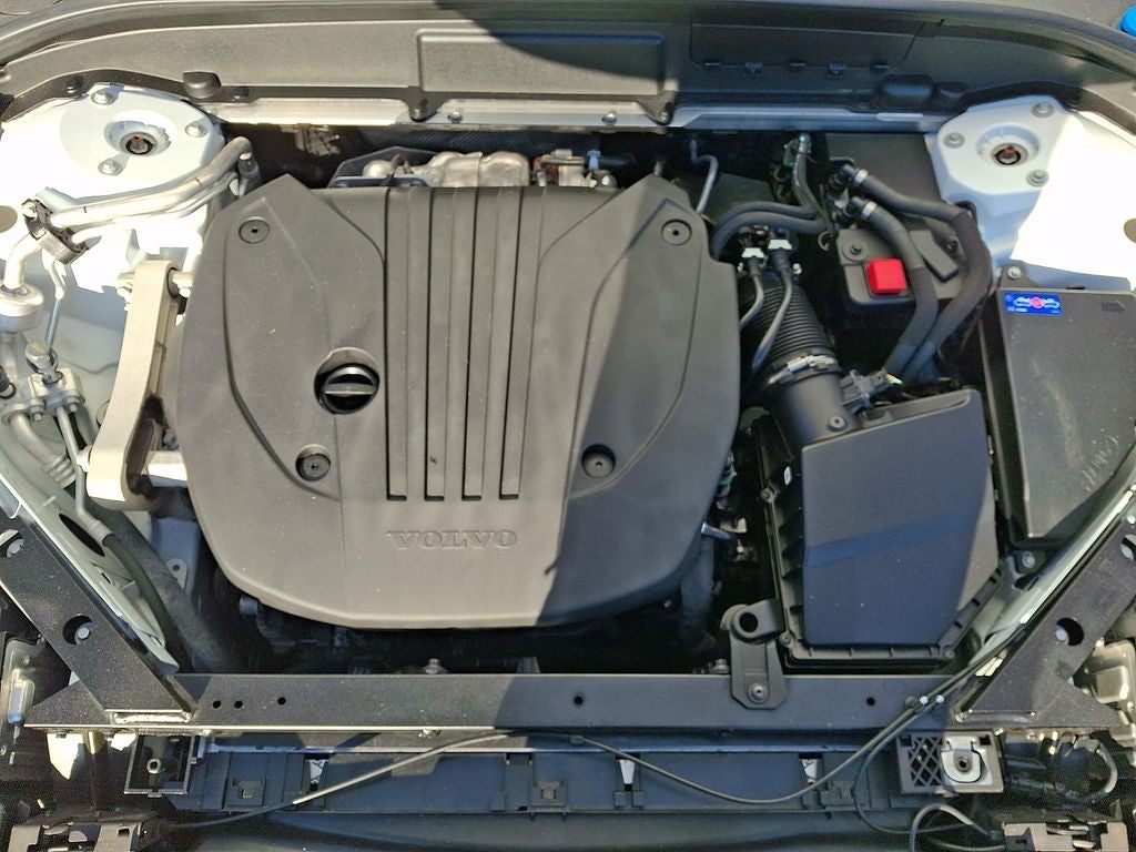 2024 Volvo XC60 B5 Plus Dark Theme