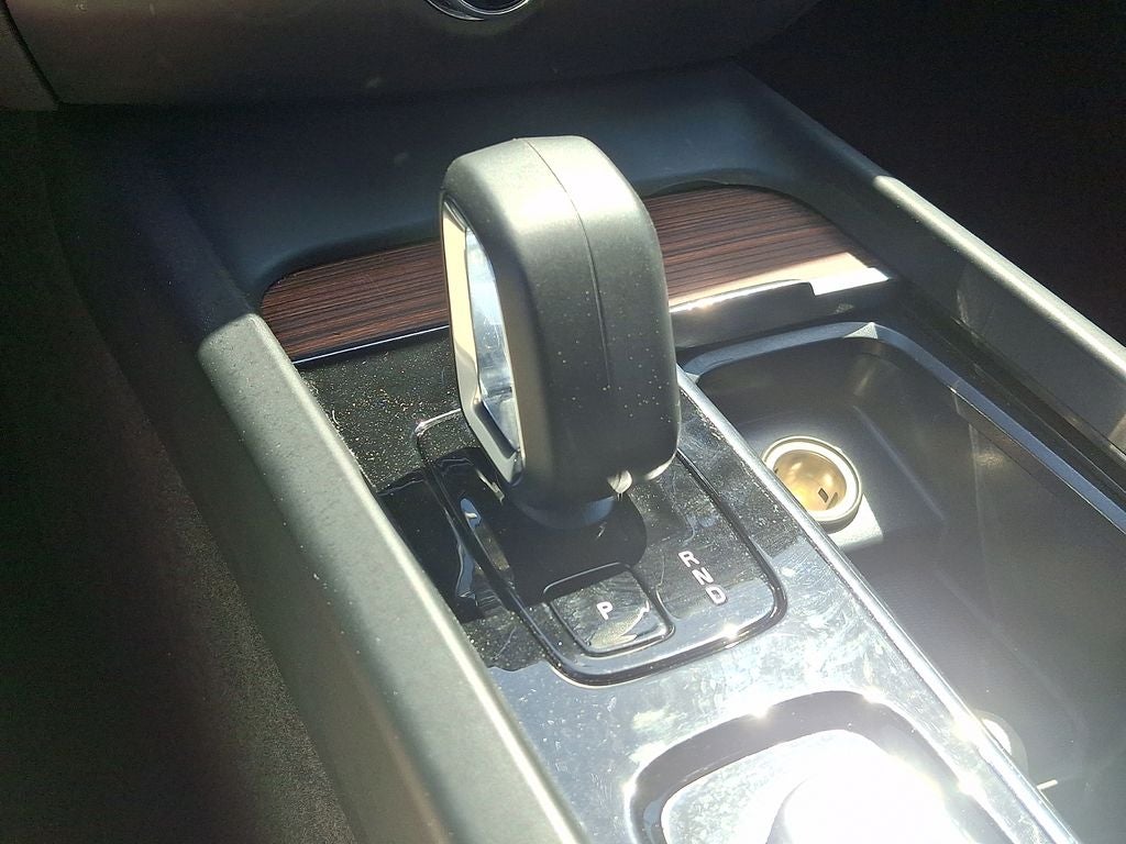 2025 Volvo V60 Cross Country B5 Plus