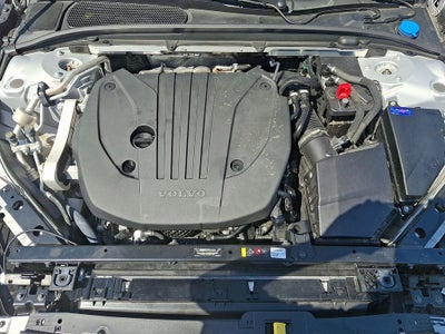 2025 Volvo V60 Cross Country B5 Plus